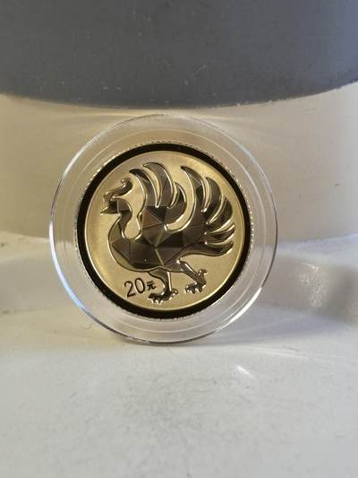 第180期拍卖【长期征集拍品】【北京币展专场】 - 中国2023年传统瑞兽凤凰2克精制纪念金币带证书，999金，发行30000枚金价1836