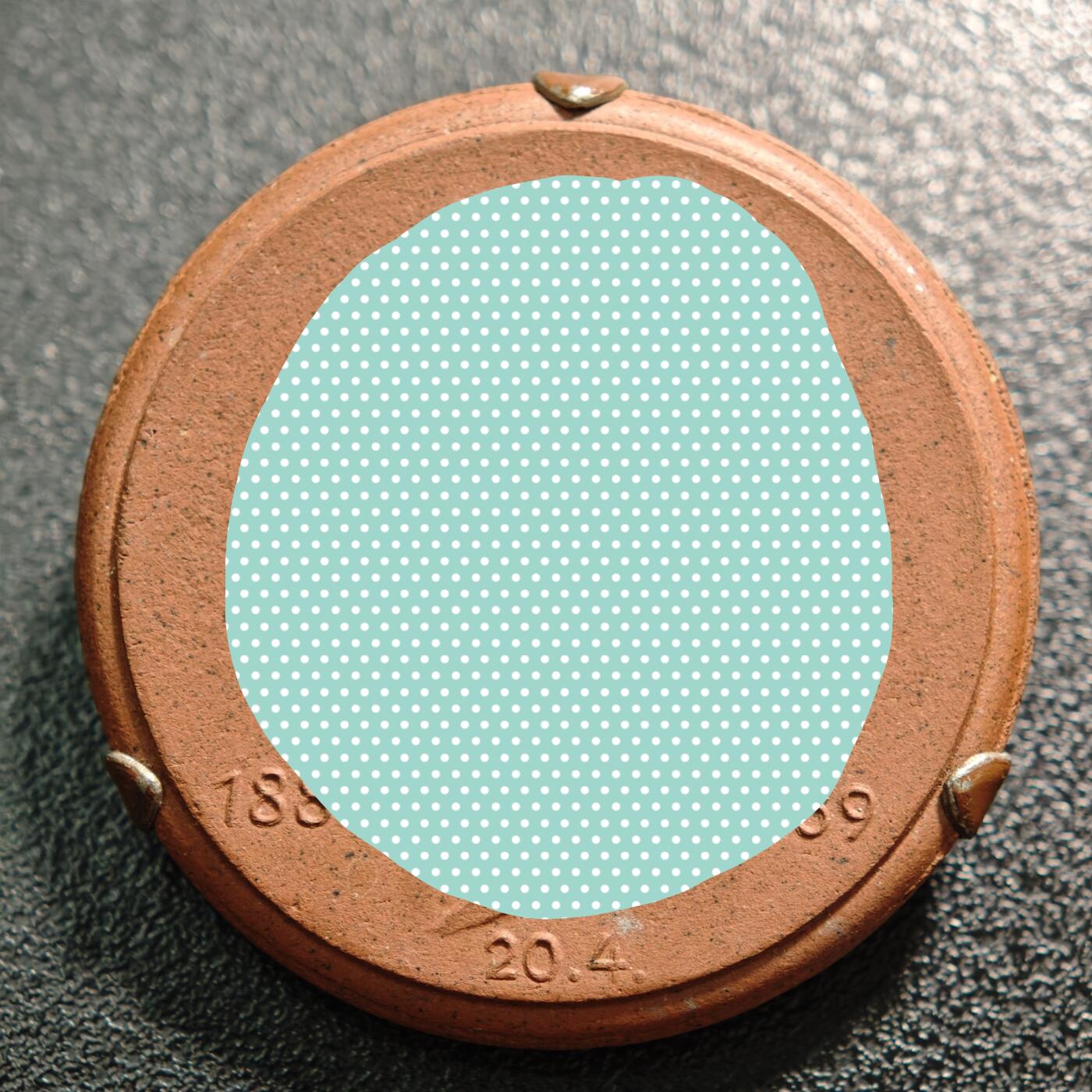 【德藏】世界币章拍卖第152期（拍品征集中~欢迎藏友联系） 1939年 德国小胡子陶瓷胸章 直径约：36.9mm；重约：11.7g（原图请联系客服）