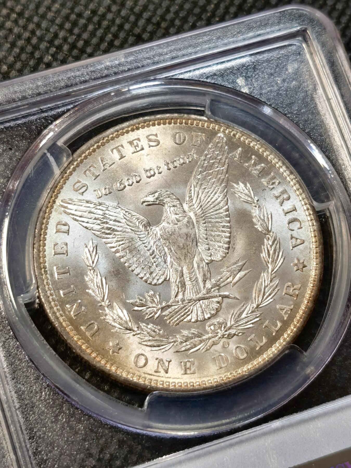 甄臻铺-世界币章拍卖（第38期）立冬小精品场，送拍享返佣金等优惠多多 PCGS-MS64 美国1898年O版摩根一元银币，发行量相对较少，带黄油光环彩