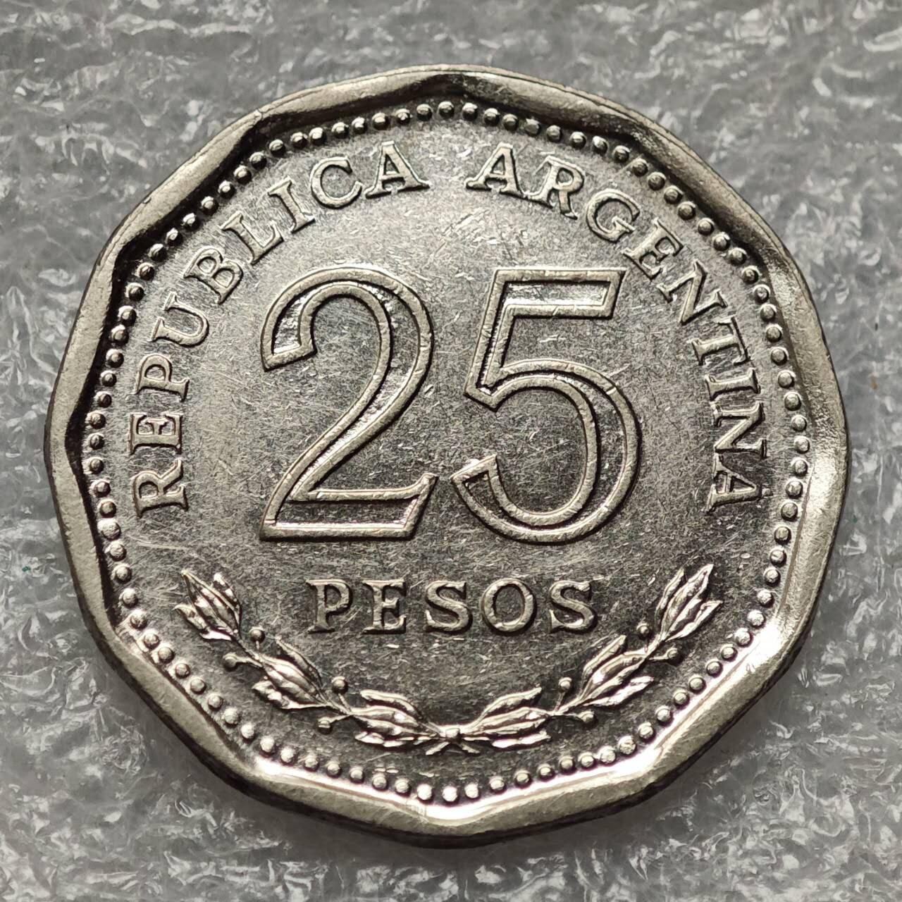 【淘币小摊】限时拍第七百九十五拍  葡属印度爪哇波兰阿根廷专场  满百包邮可预留两周  周一统一发货  阿根廷1968年25比索镍币 km63