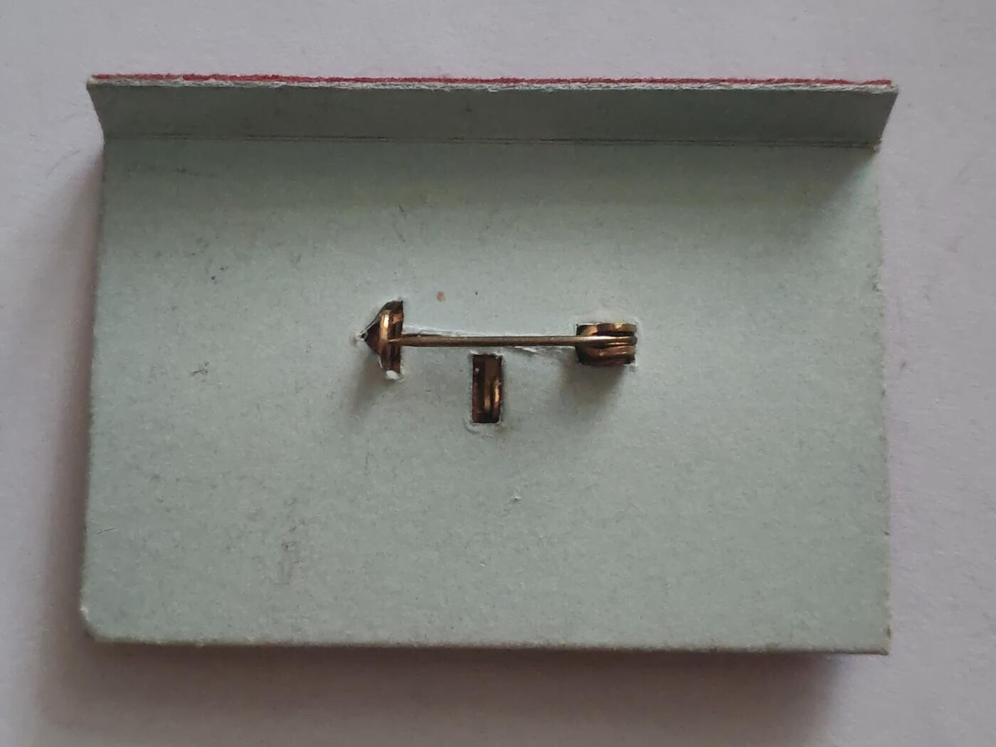 荷兰第128期勋赏拍卖 民主德国集体劳动荣誉三次获得