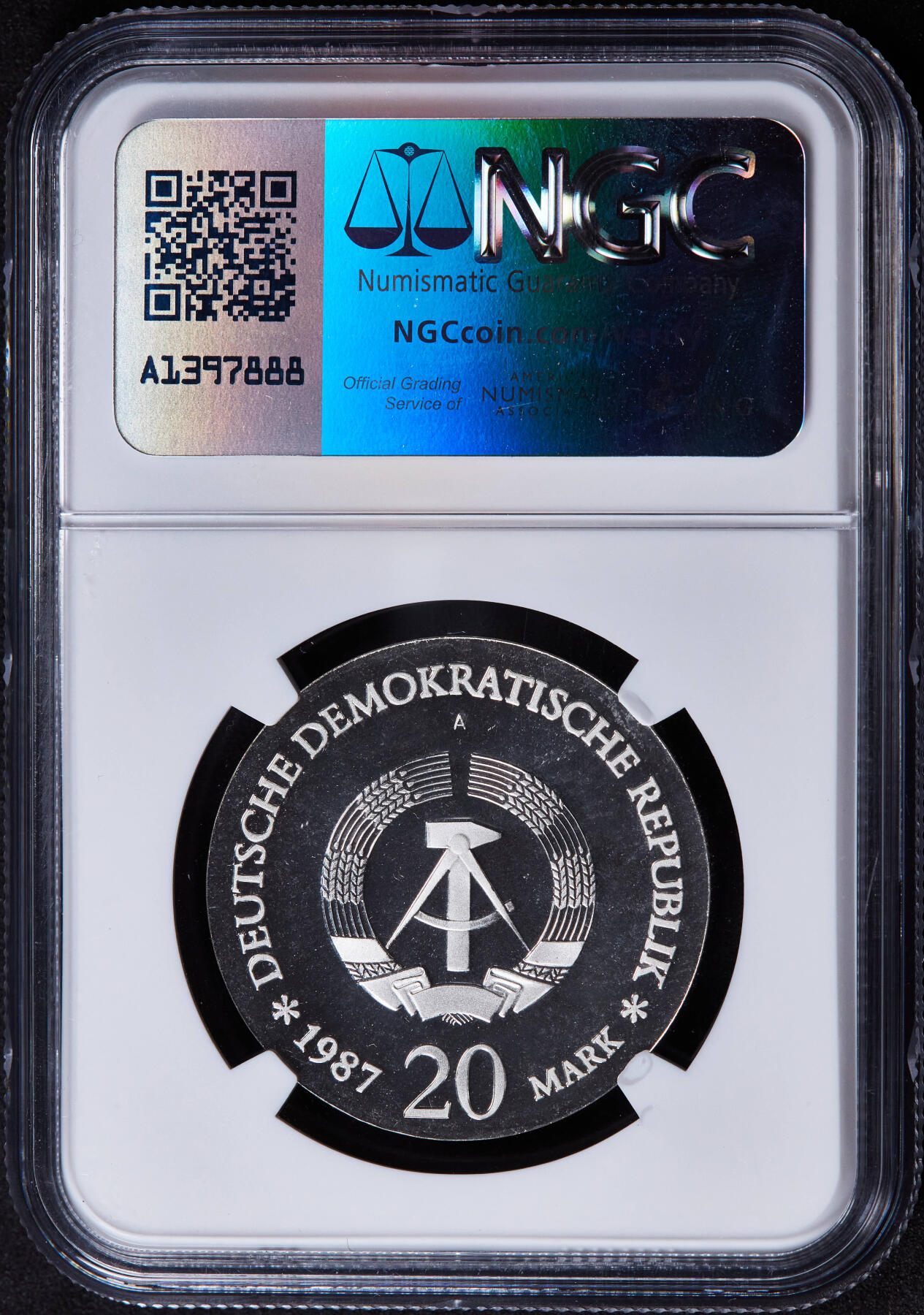 【俄甄集藏】2025年(044)11-12星期三晚 19:30 全场包邮 民主德国（东德）1987年A版纪念柏林建城750周年20马克精制银币，NGC PF69UC，毫无疑问冠军，重20.9克，62.5%银，发行量2100枚，东德精制币里的名誉品种，稀有