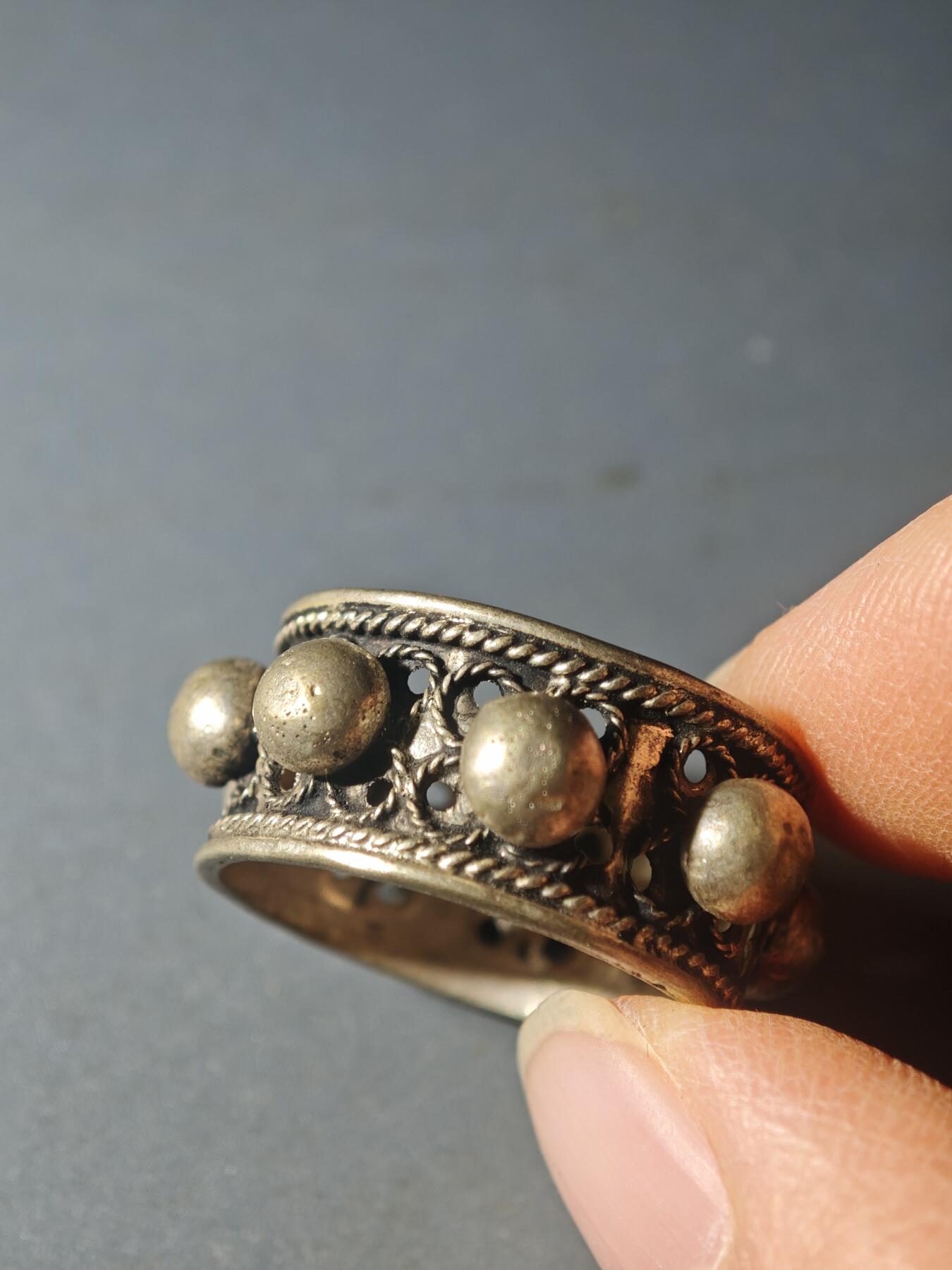 84期回流戒指饰品杂件纪念章丝路钱币专场