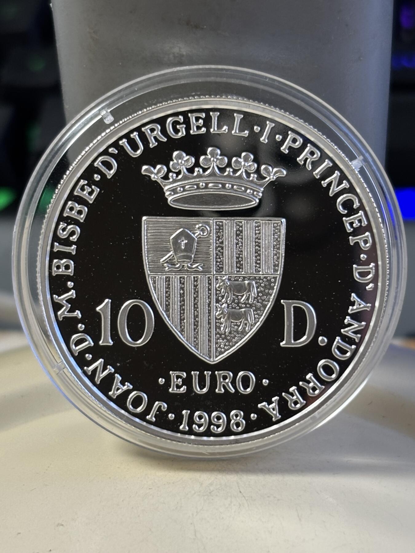 第181期拍卖 获奖安道尔1998年欧罗巴女神驾驭战车纪念银币，925银，31.47克，获得克劳斯2000年度最佳艺术币大奖