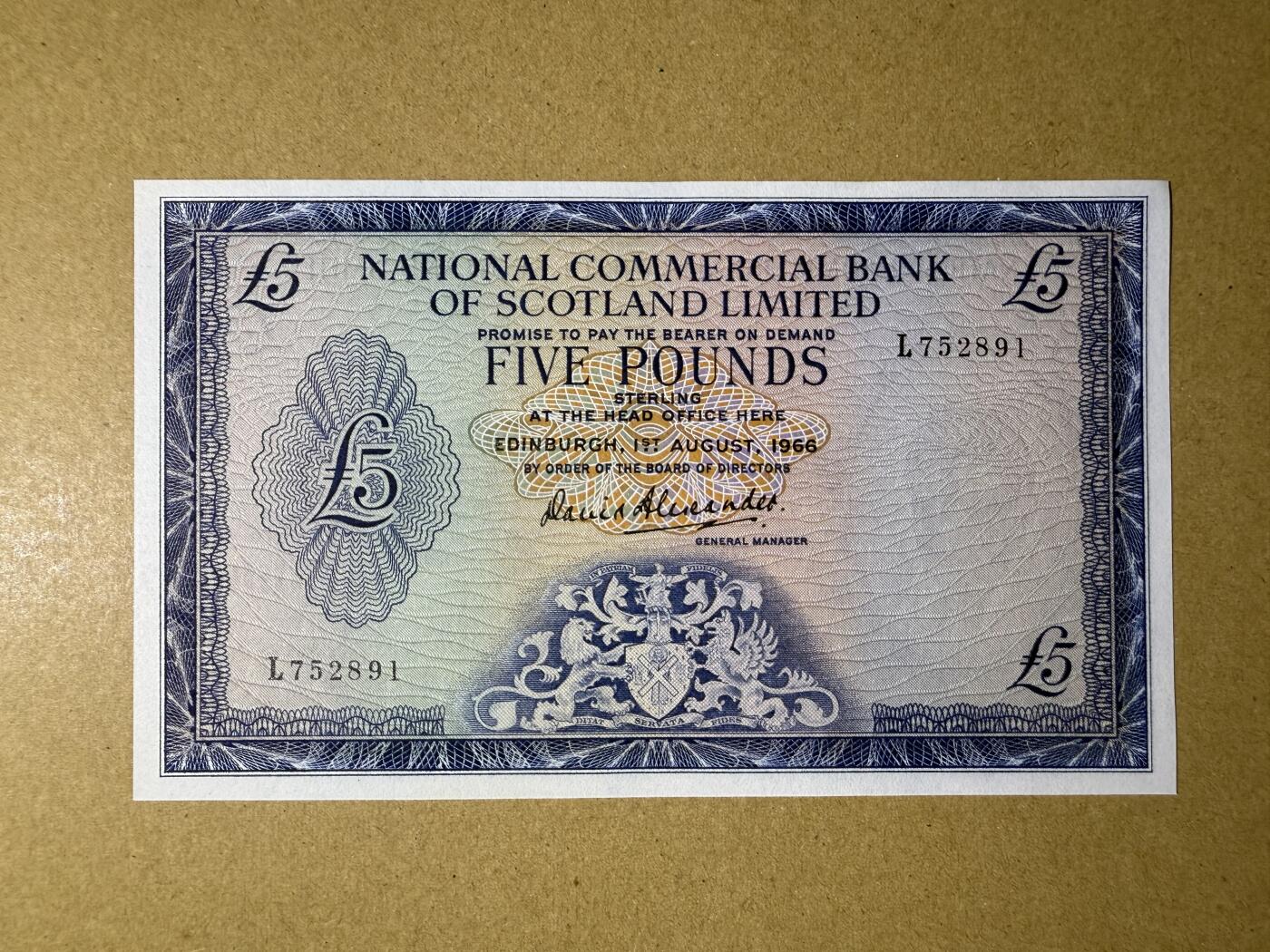 《艾美收藏》第219期-11.9周日外币畅拍场 苏格兰5镑 UNC 1966年 国家商业银行老版本 苏格兰爱丁堡城堡 无4