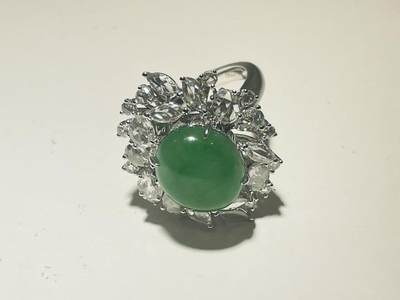 亿嘉拍卖2025年秋季私人典藏拍卖 - 18K镶嵌阳绿翡翠戒指