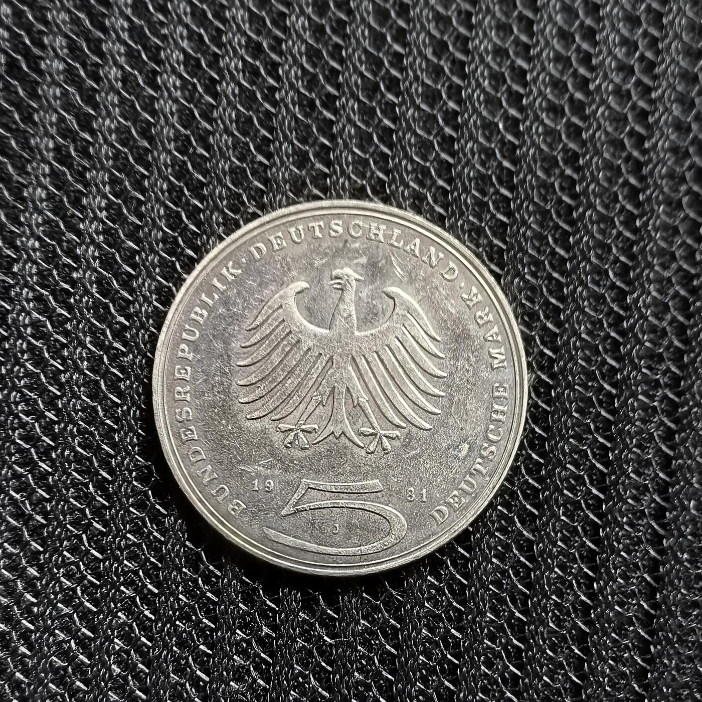 道一币馆币章第一百五十三场 德国1981年艺术评论家戈特霍尔德·莱辛逝世200周年5马克纪念币