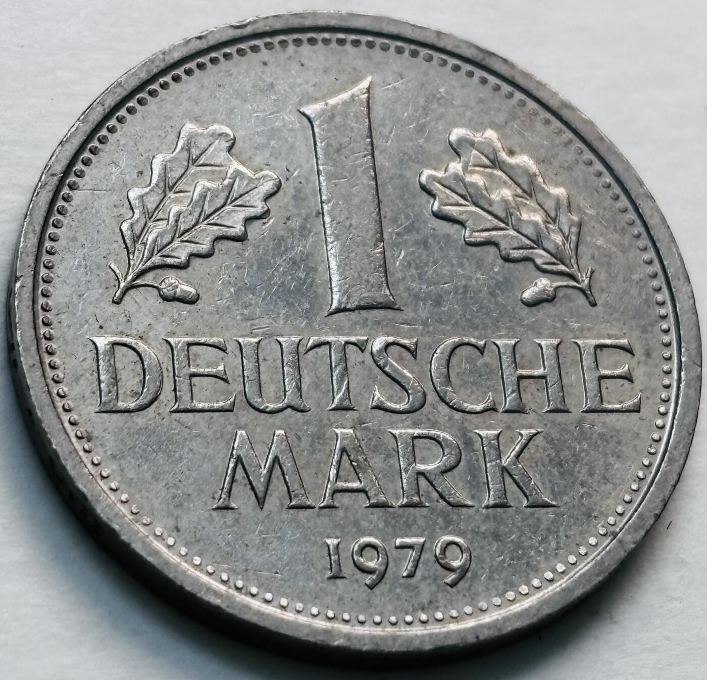 文馨钱币收藏第 279 场，银币，纪念铜章场 长期接收代拍品 1979 年德国 1 马克 J 版