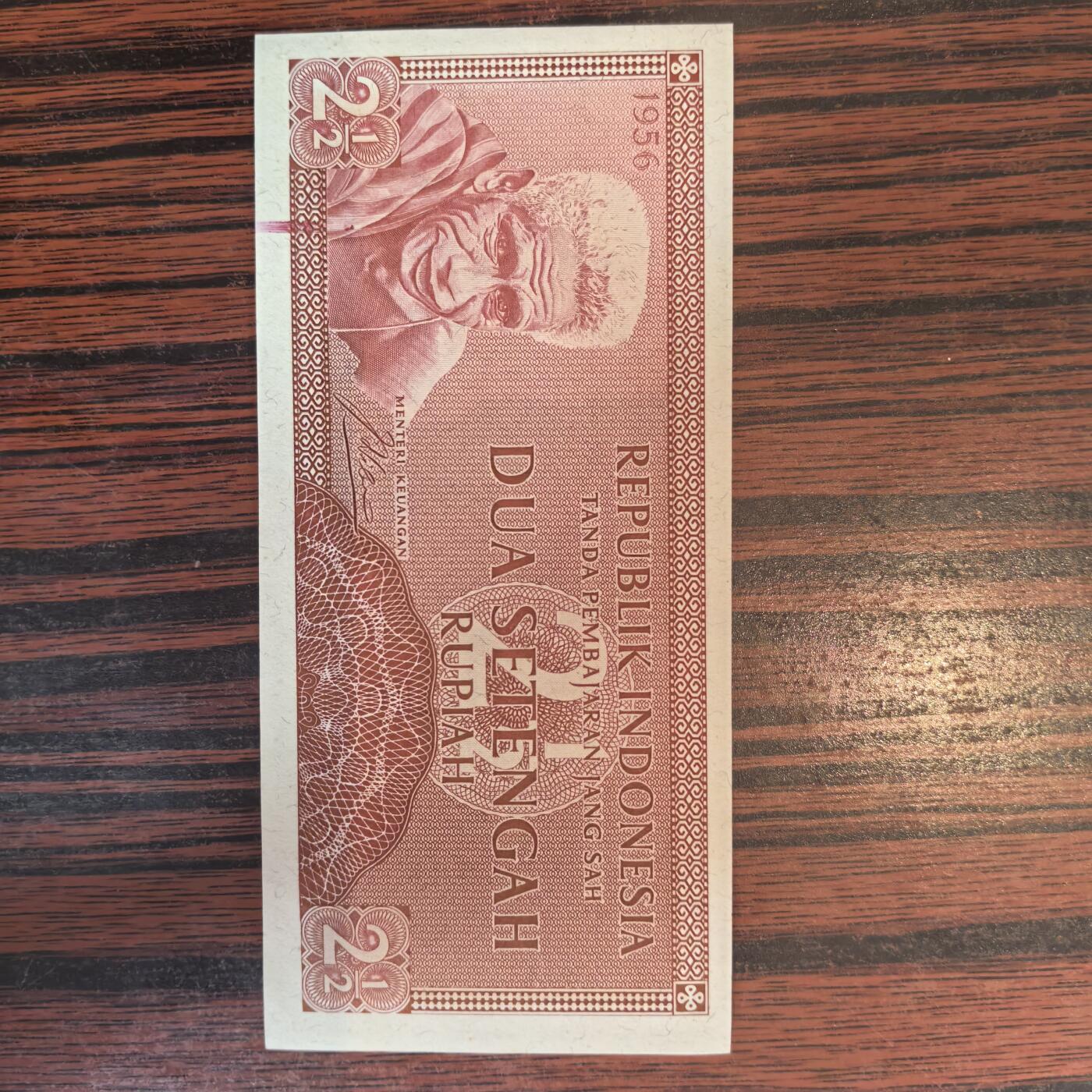 泡泡币外币第二十四场可代拍15038385335微信 纸币。