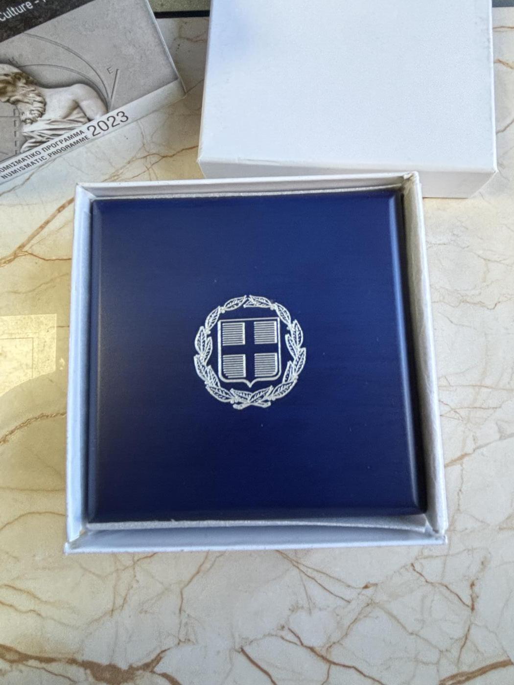 第181期拍卖  2023年希腊发行希腊文化系列--数学家欧几里得10欧元局部彩色精制纪念银币 NGC PF69原盒证书，34.1克，925银，发行1500枚