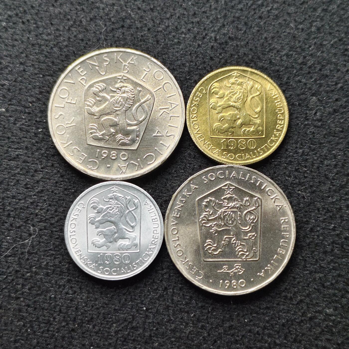 【全场包邮】纯粹捡漏拍476场（免费代拍第13场）调整中 捷克斯洛伐克1980年原光好品4枚套币