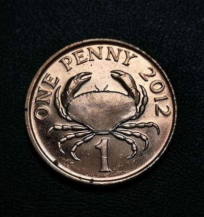 世界各国普、纪币捡漏专场(第十八场) - 【绝版】2012年伊丽莎白二世女王英属根西岛螃蟹一便士