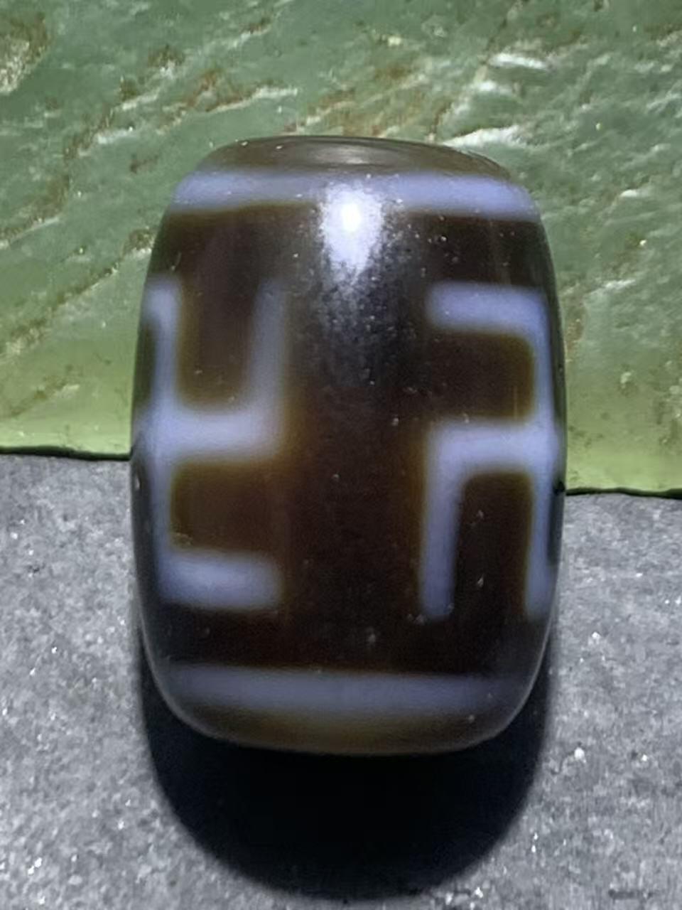 仅此一颗，精品万字符玛瑙天珠一颗，