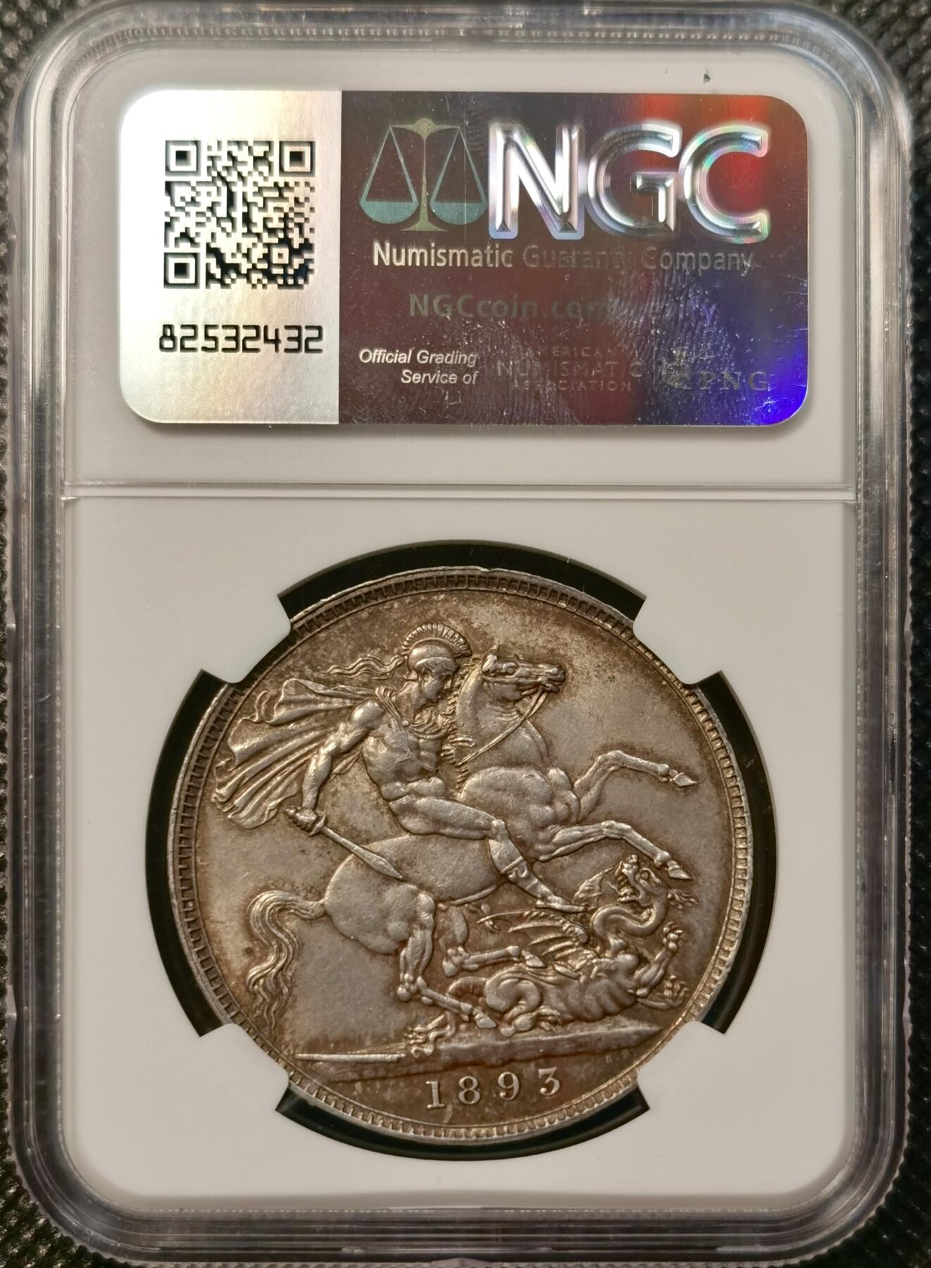 甄臻铺-世界币章拍卖（第38期）立冬小精品场，送拍享返佣金等优惠多多 NGC-MS62 1893奶奶英国维多利亚女王披纱马剑克朗，欧洲老酱彩，高点很好基本看不出磨损，比一些63高点还好