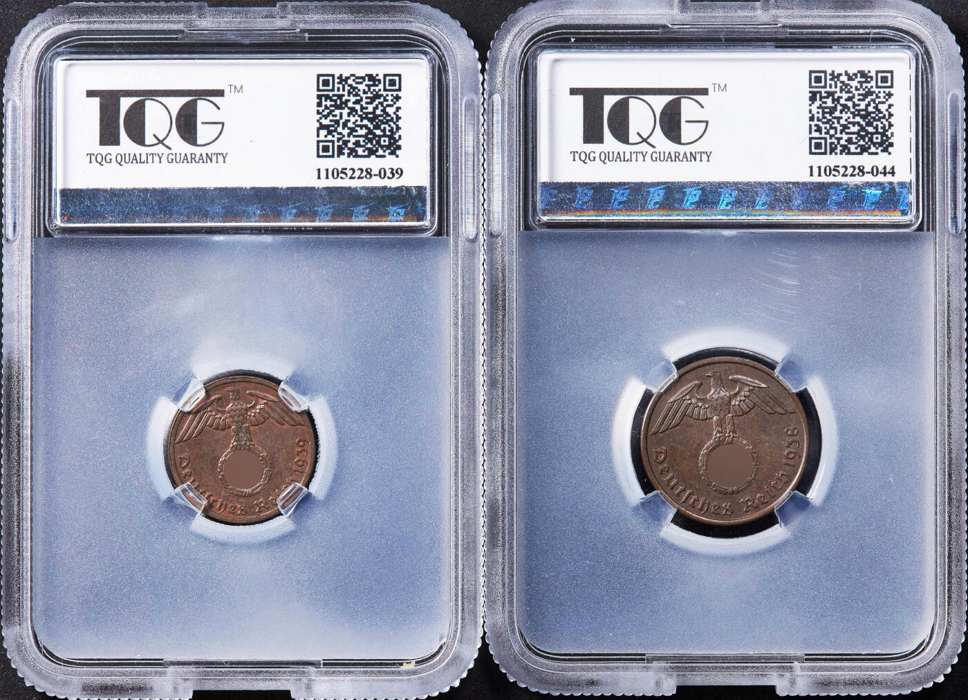 【俄甄集藏】2025年(044)11-12星期三晚 19:30 全场包邮 德国第三帝国1938-1939年A版1、2芬尼铜币，TQG AU58，两枚一组，如需原图，请联系客服