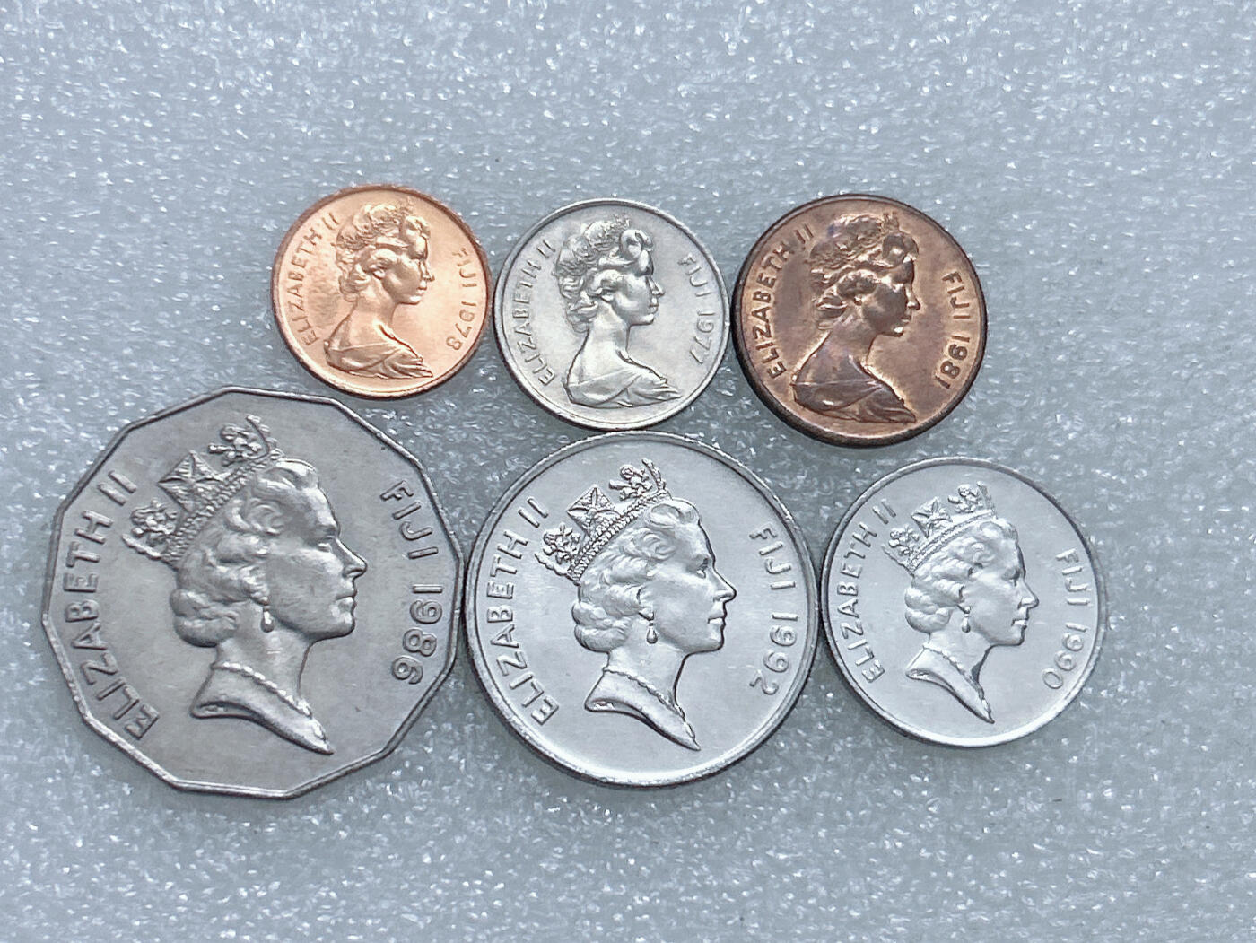 第一海外回流一元起拍收藏 散集专场  第263期 斐济硬币 6枚 带光好品