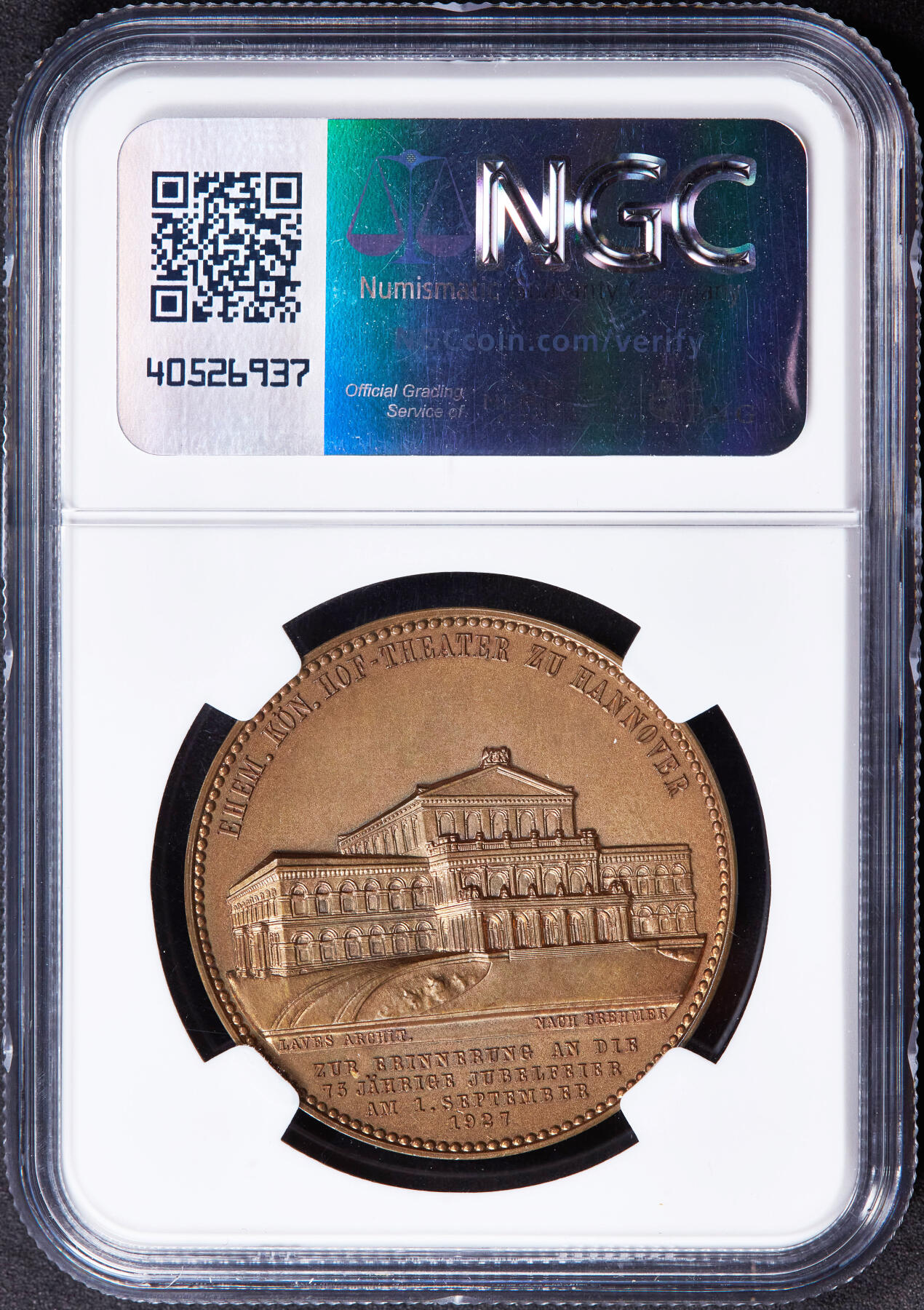 【俄甄集藏】2025年(044)11-12星期三晚 19:30 全场包邮 德国魏玛1927年原汉诺威国王恩斯特·奥古斯特头像纪念汉诺威皇家剧院建成75周年铜章，NGC MS64，原铜光，顶级状态，少见品种