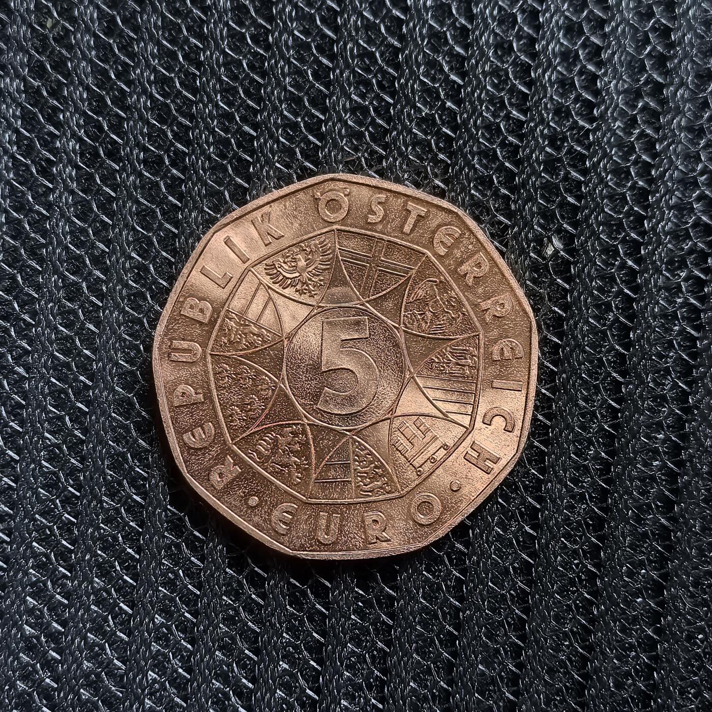 道一币馆币章第一百五十三场 奥地利2013年第四届慈善滑雪比赛5欧元纪念铜币