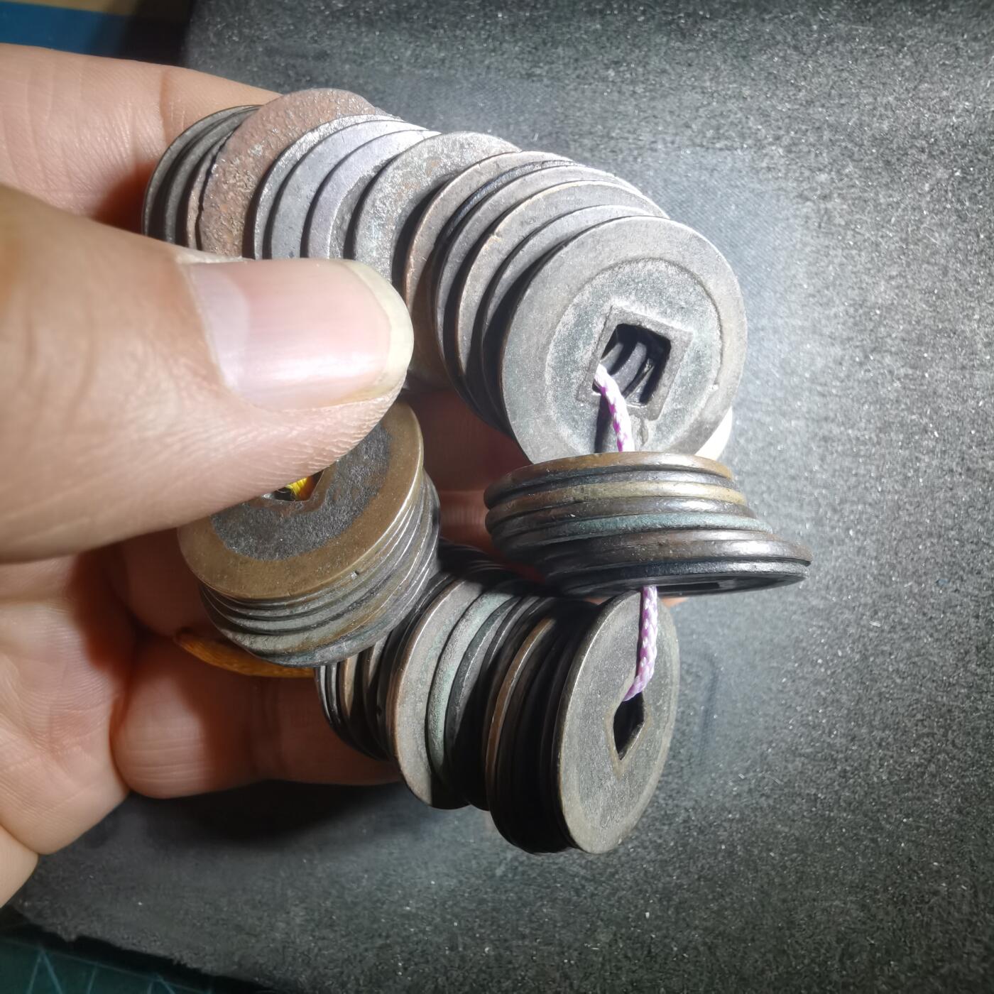 沼泽如烟--第895场 铜钱一串基本都是宽永，背元  背佐 光背 古宽等