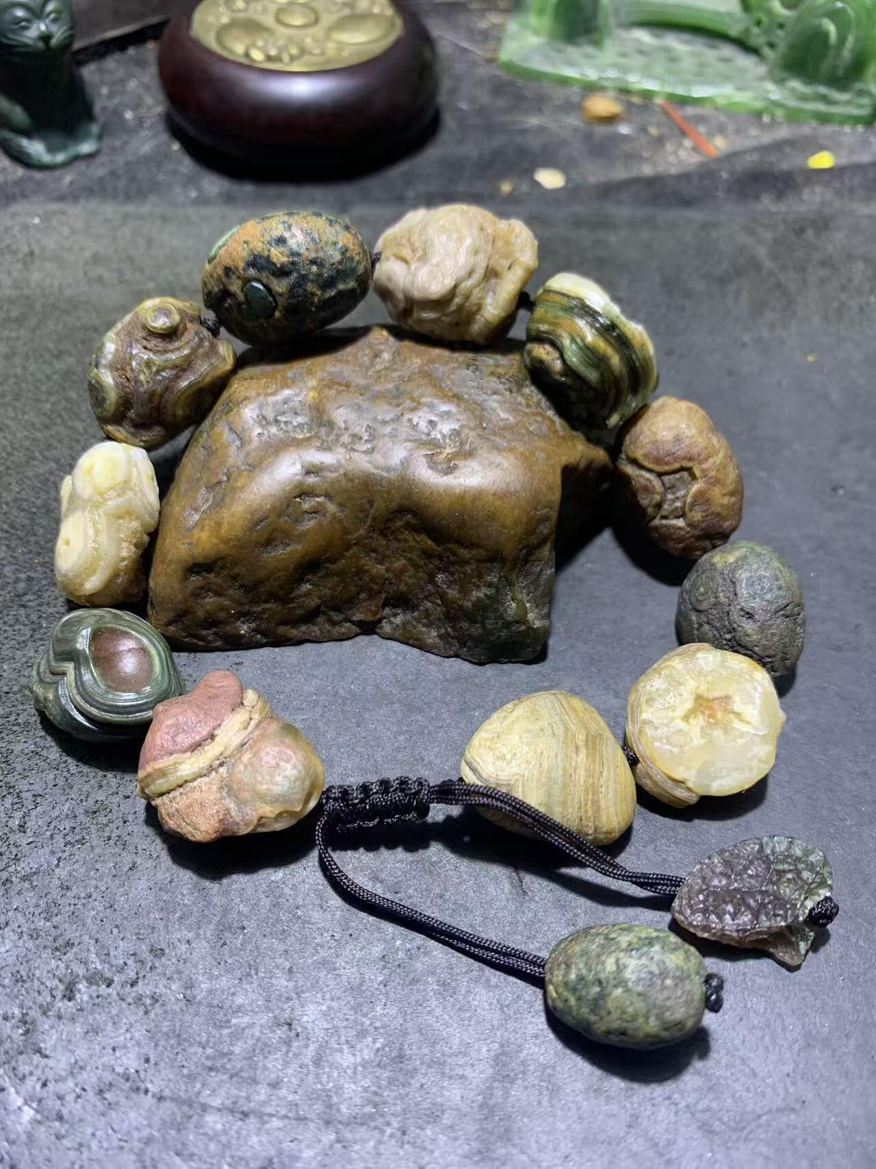 精美外蒙眼石手工编织手串一条！，