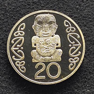 【全场包邮】纯粹捡漏拍476场（免费代拍第13场）调整中 - 新西兰1990年图腾20分精制币
