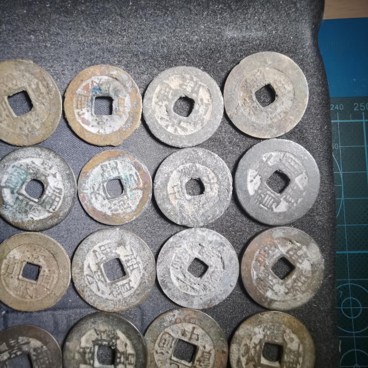 沼泽如烟--第895场 27枚铜钱