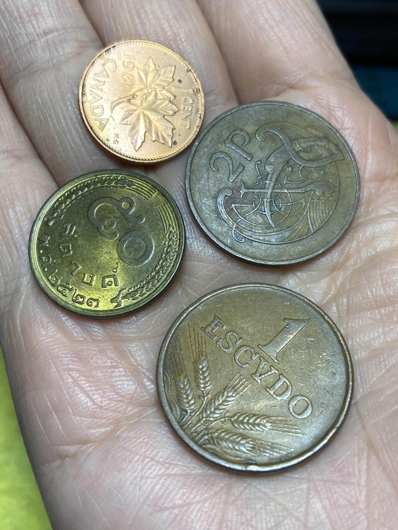 2025年第一百二十五场(总第一百五十一场）外国好品散币(免佣金) 各国散币4枚：爱尔兰🇮🇪1971年2便士，葡萄牙🇵🇹1974年1埃斯库多，加拿大🇨🇦1981年1分，泰国🇹🇭50萨当