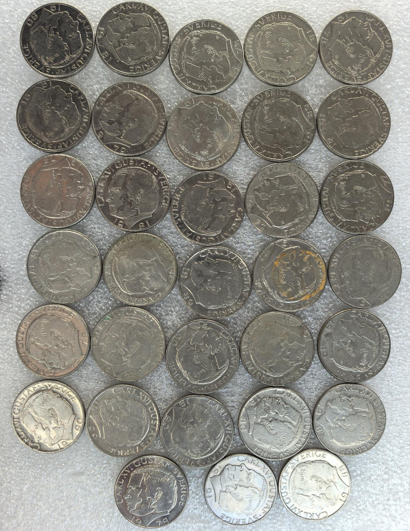  外国优质老铜币银币，周六九点倒数截拍，满百包邮，可寄存半年，喜欢朋友微信扫描二维码可直接参拍