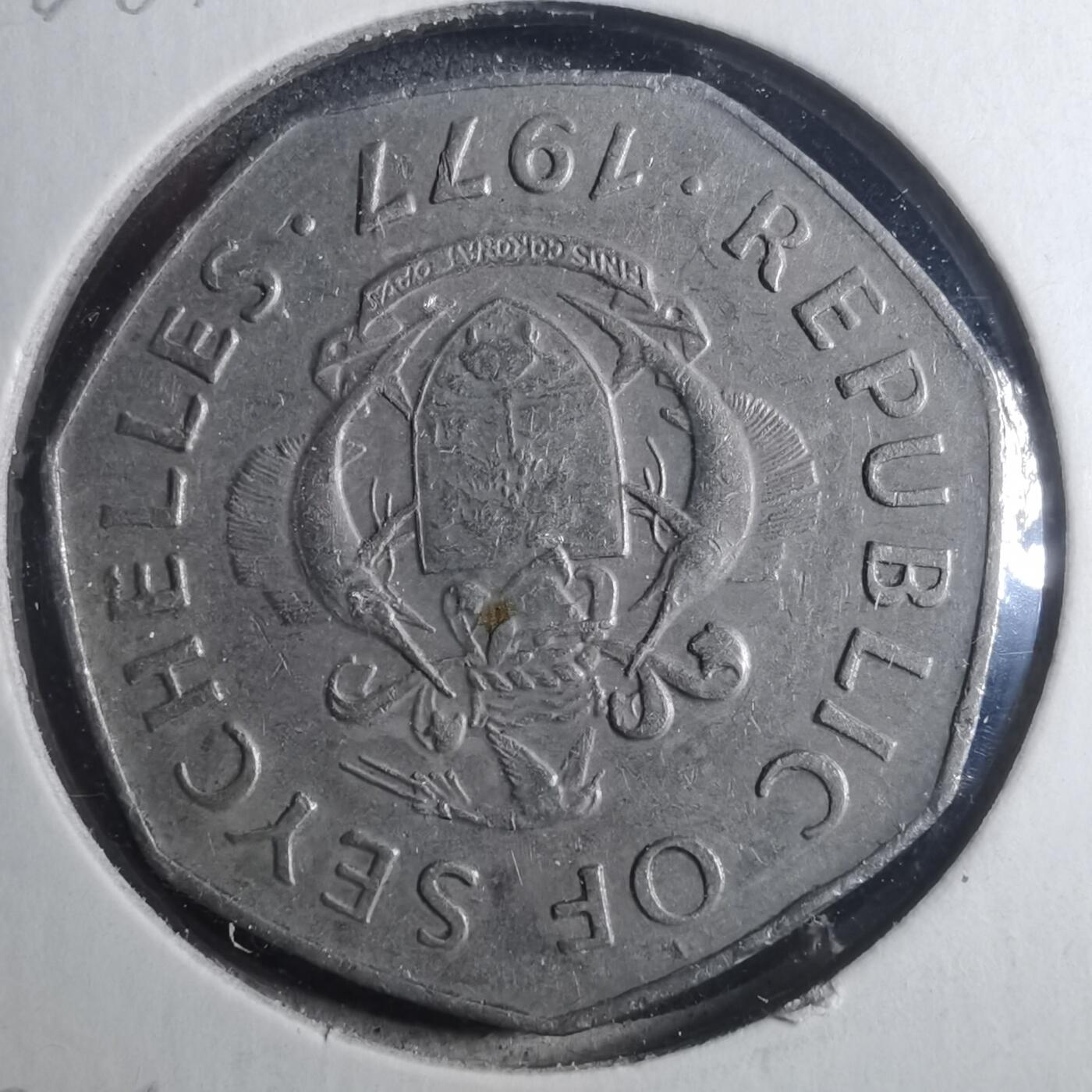 沼泽如烟--第896场 塞舌尔1977年5卢比