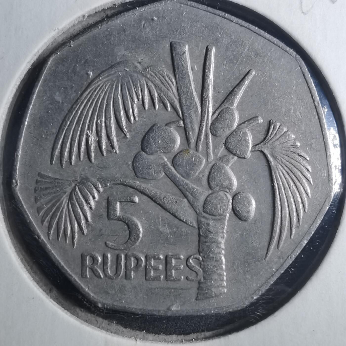 沼泽如烟--第896场 塞舌尔1977年5卢比