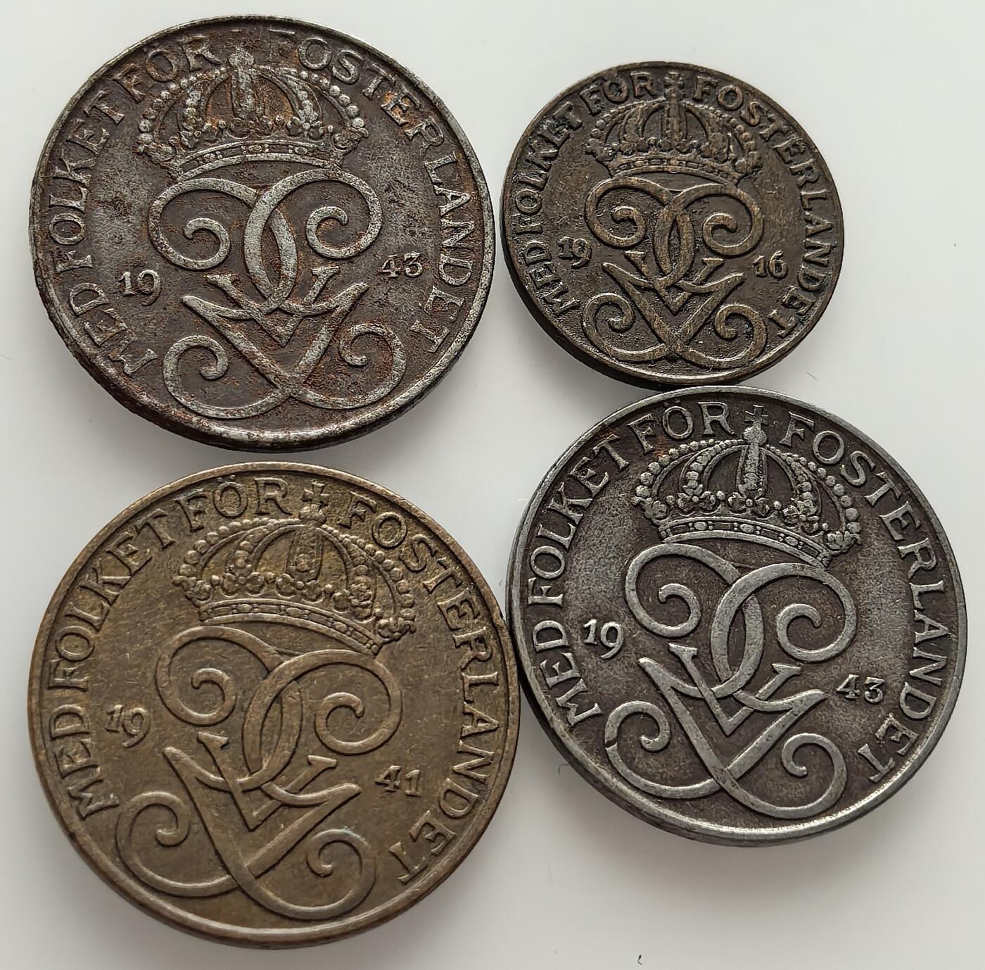  外国优质老铜币银币，周六九点倒数截拍，满百包邮，可寄存半年，喜欢朋友微信扫描二维码可直接参拍