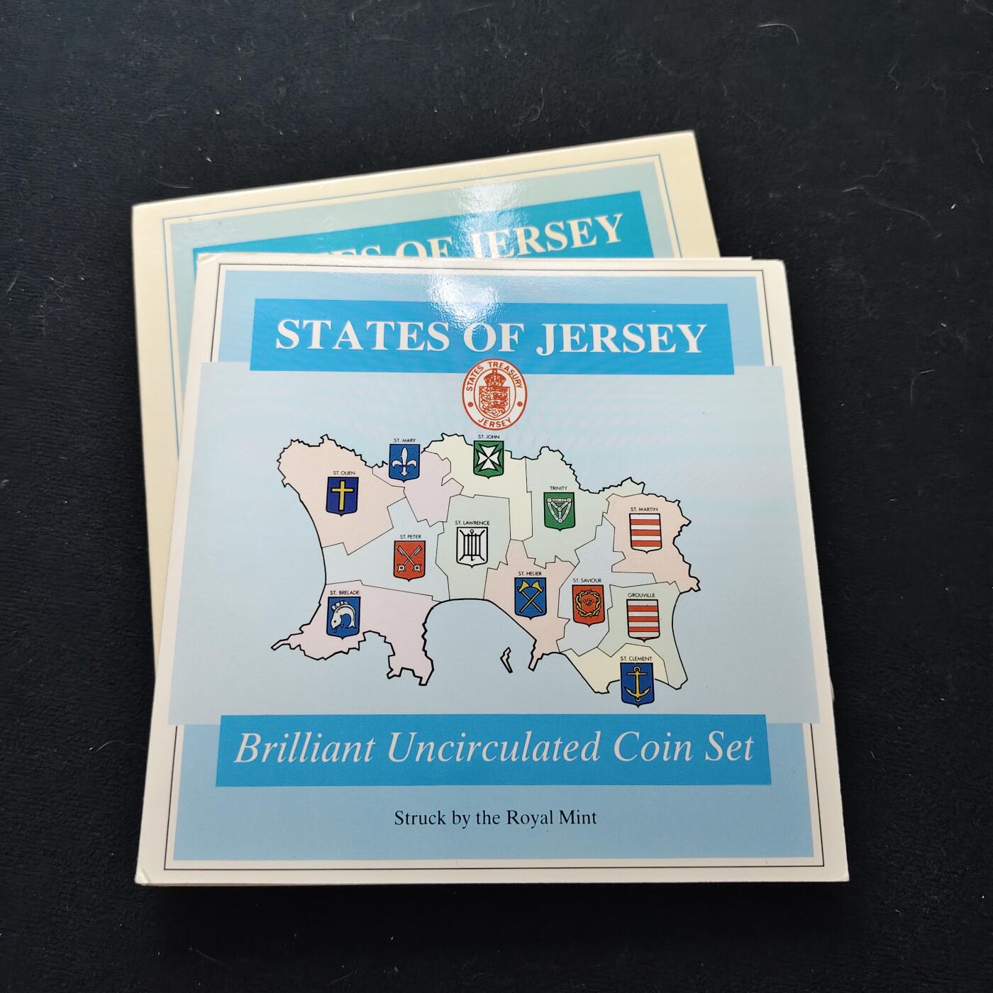 【全场包邮】纯粹捡漏拍477场（免费代拍第14场）调整中 泽西1987年官方封装套币-含1镑圣马丁教区纪念币