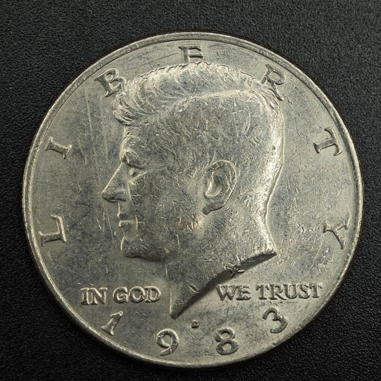 【淘币小摊】实时拍第七百九十二拍   散币场   满百包邮可预留二周 每周一统一发货   美国1983年肯尼迪半美元