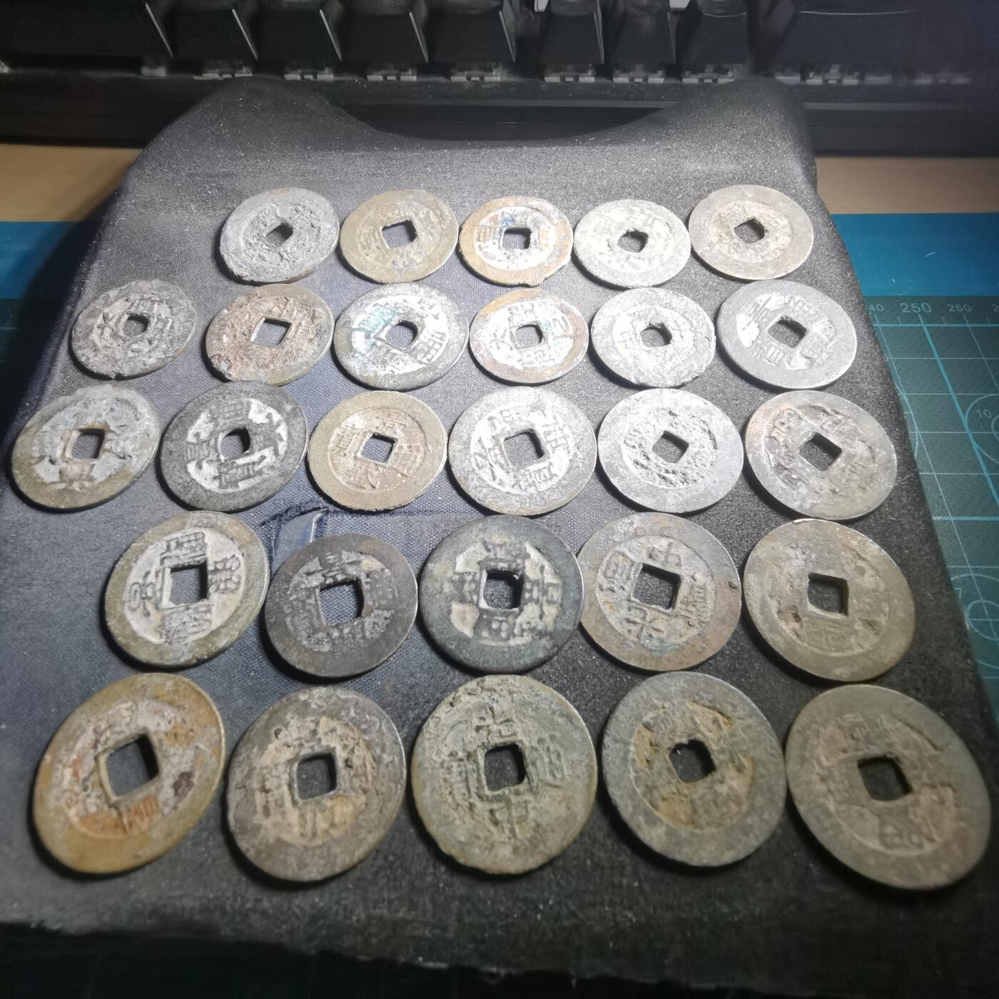 沼泽如烟--第895场 27枚铜钱