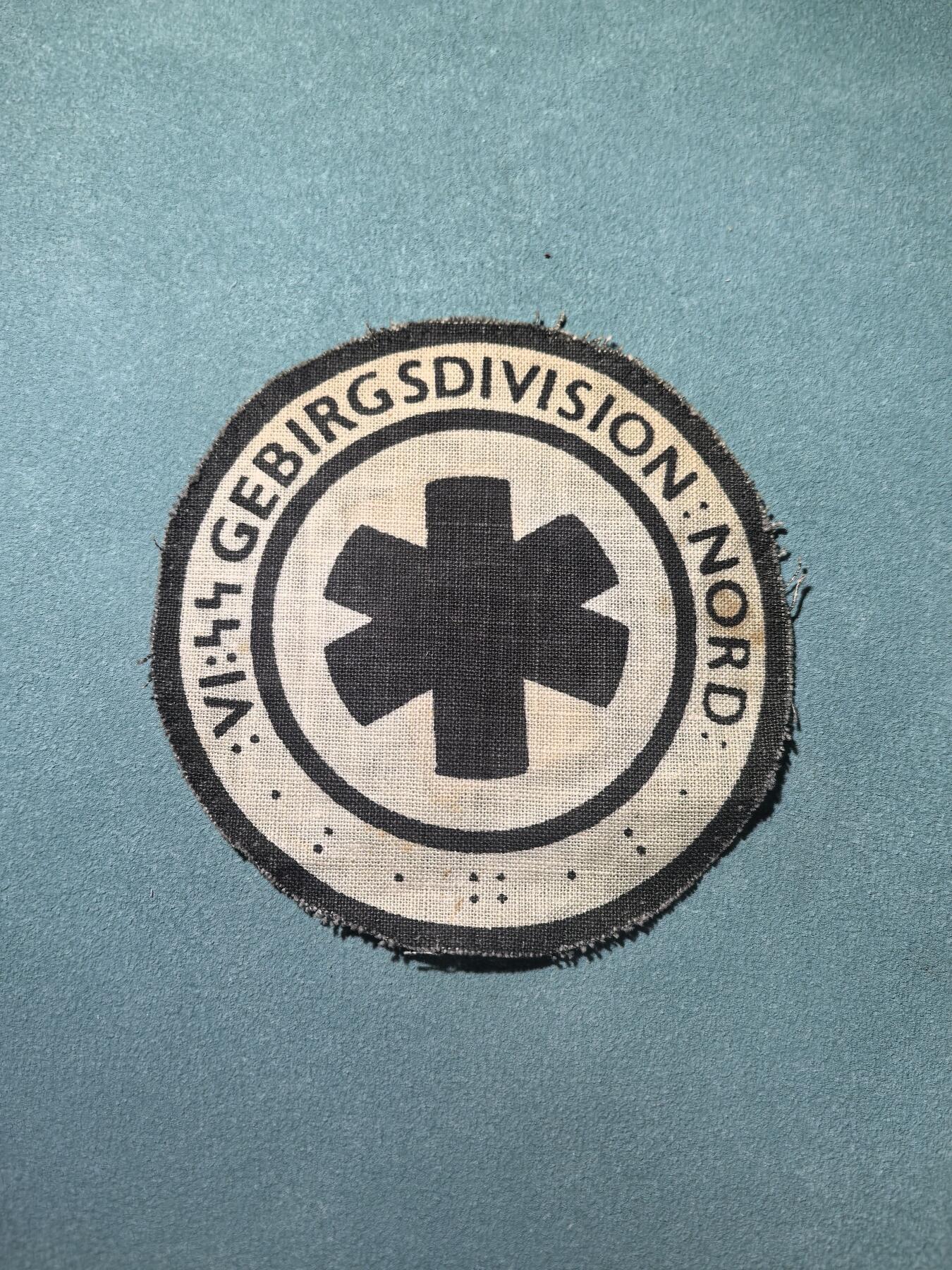 盛世勋华——号角文化勋章邮票专场拍卖第287期 德国（1939）武装党卫军第6山地师“北方”布质臂章 极为少见 贵重藏品 真假自辨