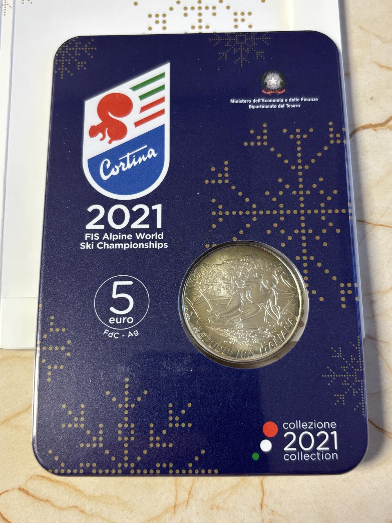 第181期拍卖 卡装意大利2021年科尔蒂纳高山滑雪世界锦标赛彩银币，925银，18克，发行5000枚