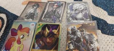 秋原瞳的小店第二十八期（持续收拍，深夜入冬的稀雨，总是静寂的……） - 卡游系列卡位6张，有卡游三国大头圣斗士