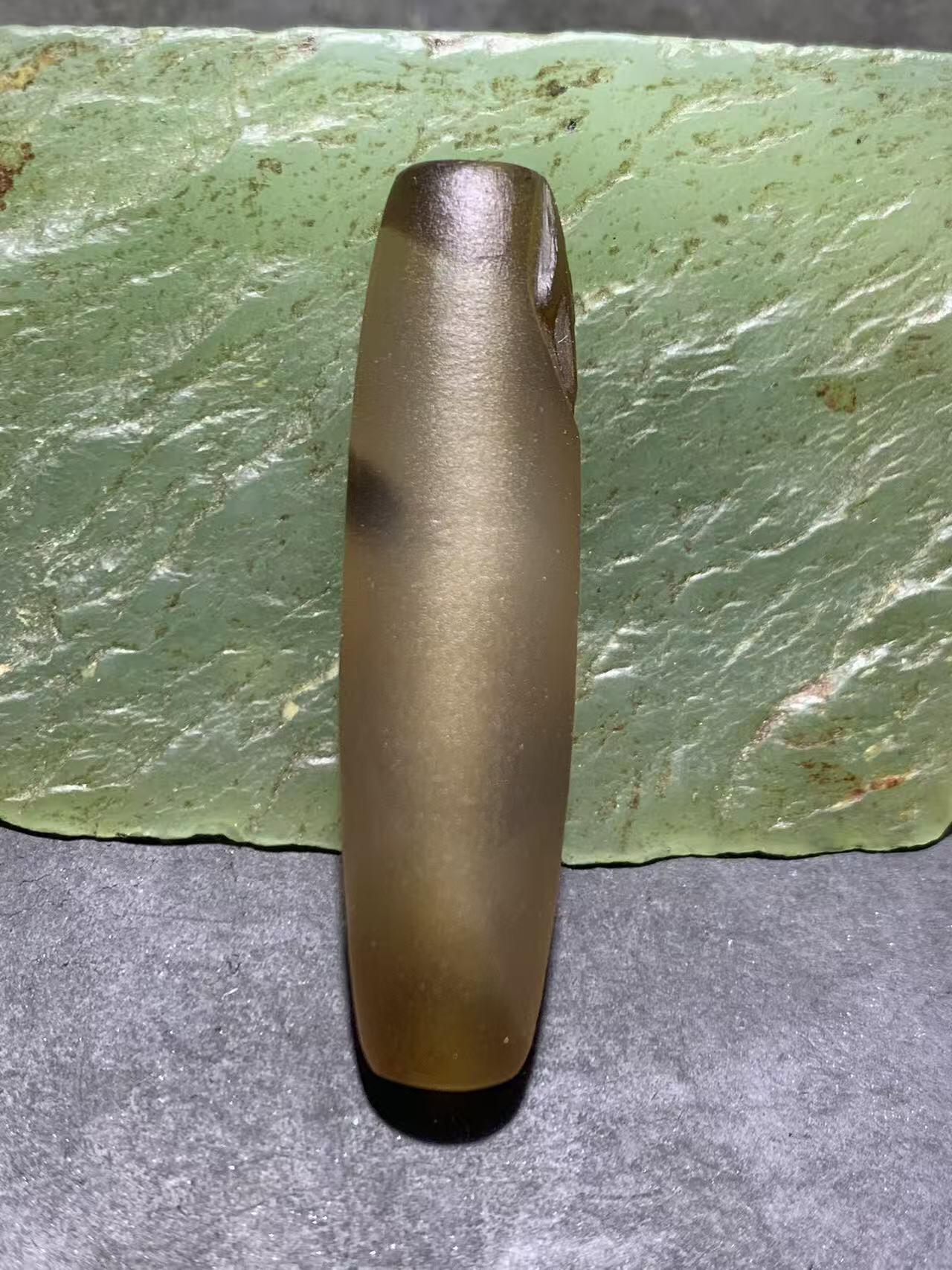 精美亚光高玉化海洋玉髓手工俏色巧雕一心向佛意境桶珠一个！