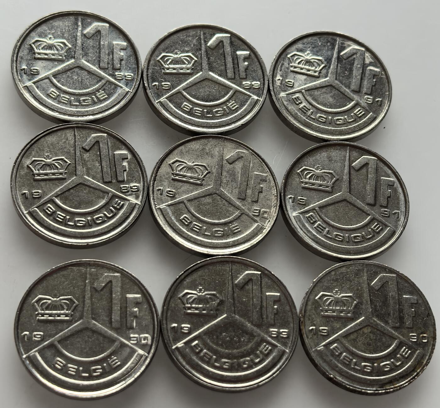  外国优质老铜币银币，周六九点倒数截拍，满百包邮，可寄存半年，喜欢朋友微信扫描二维码可直接参拍