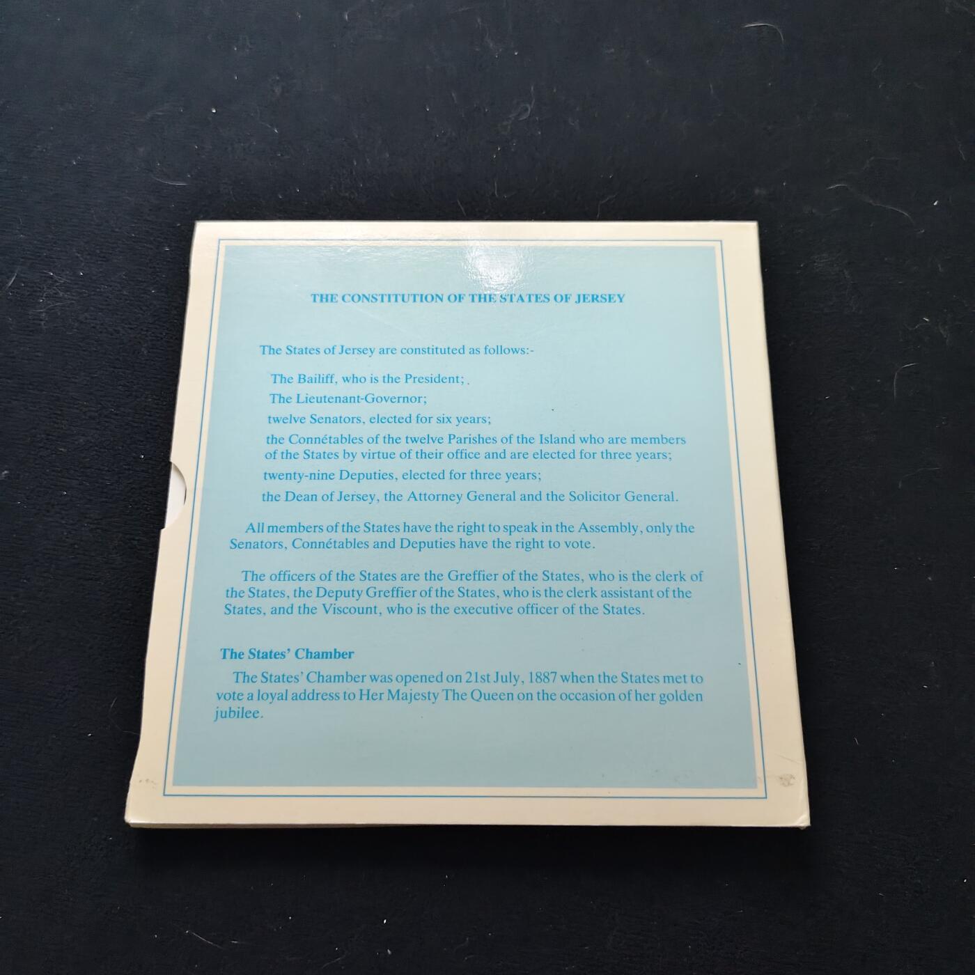 【全场包邮】纯粹捡漏拍477场（免费代拍第14场）调整中 泽西1987年官方封装套币-含1镑圣马丁教区纪念币