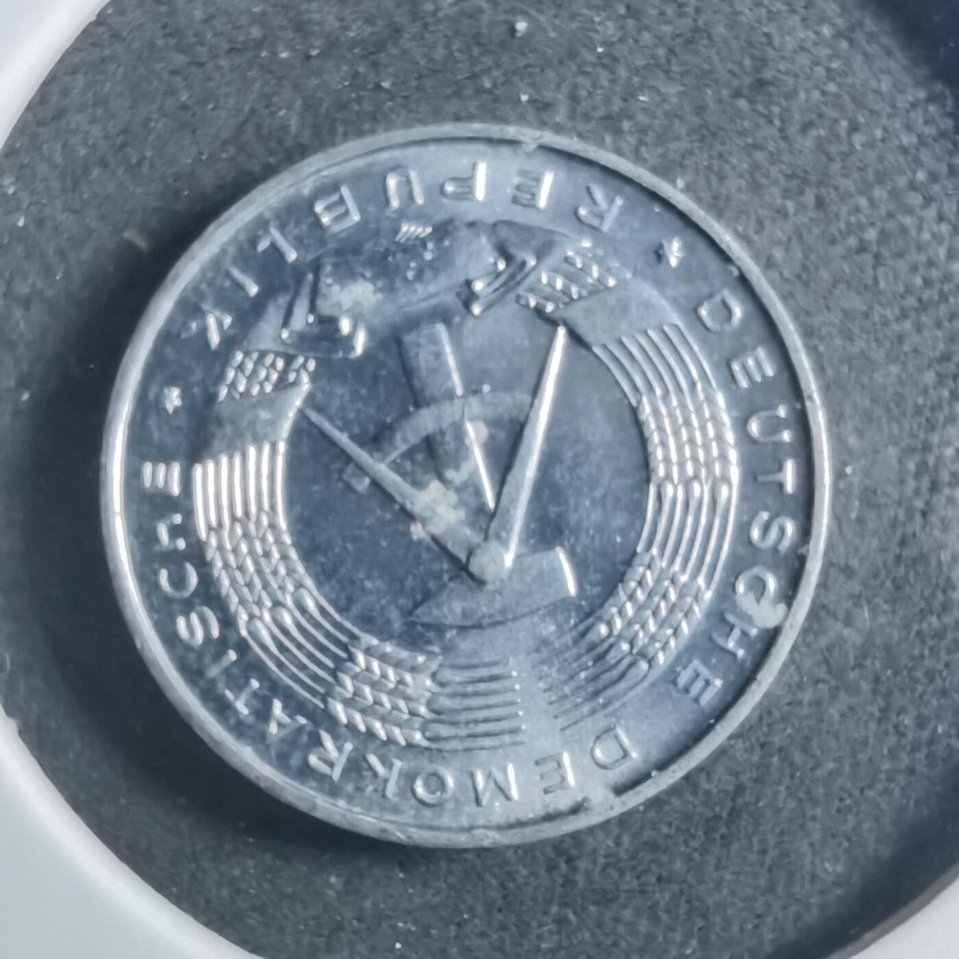 沼泽如烟--第896场 东德1968年1芬尼