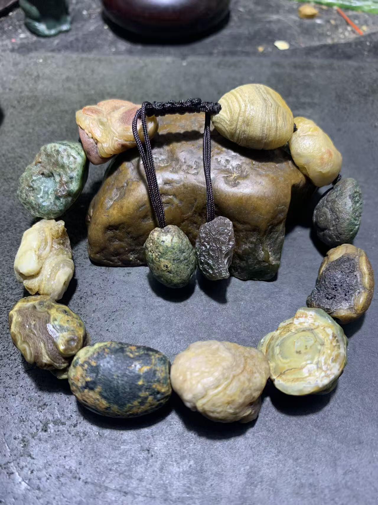 精美外蒙眼石手工编织手串一条！，