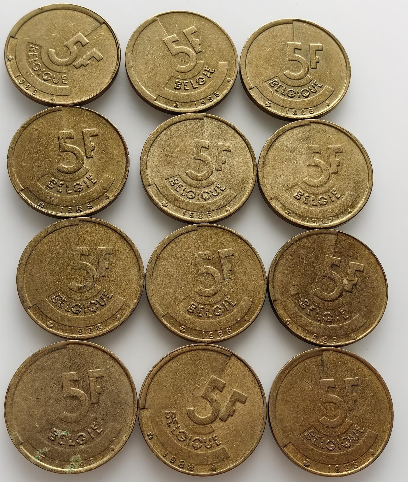  外国优质老铜币银币，周六九点倒数截拍，满百包邮，可寄存半年，喜欢朋友微信扫描二维码可直接参拍