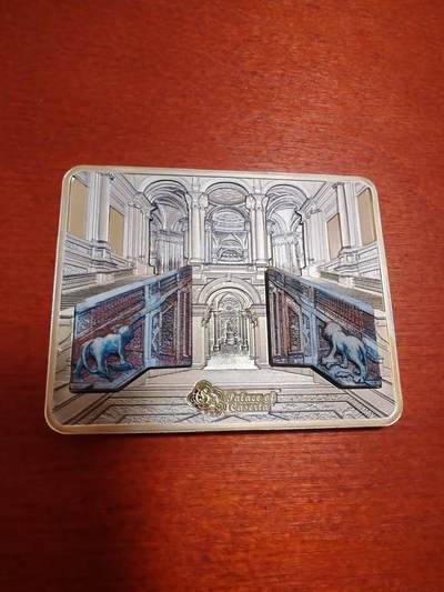 长老汇蛇年精选第七十一场拍卖 - 2014库克群岛意大利卡塞塔宫10元矩形类精制仿古银币，2.5盎司925银，大理石镶嵌技术，2000枚