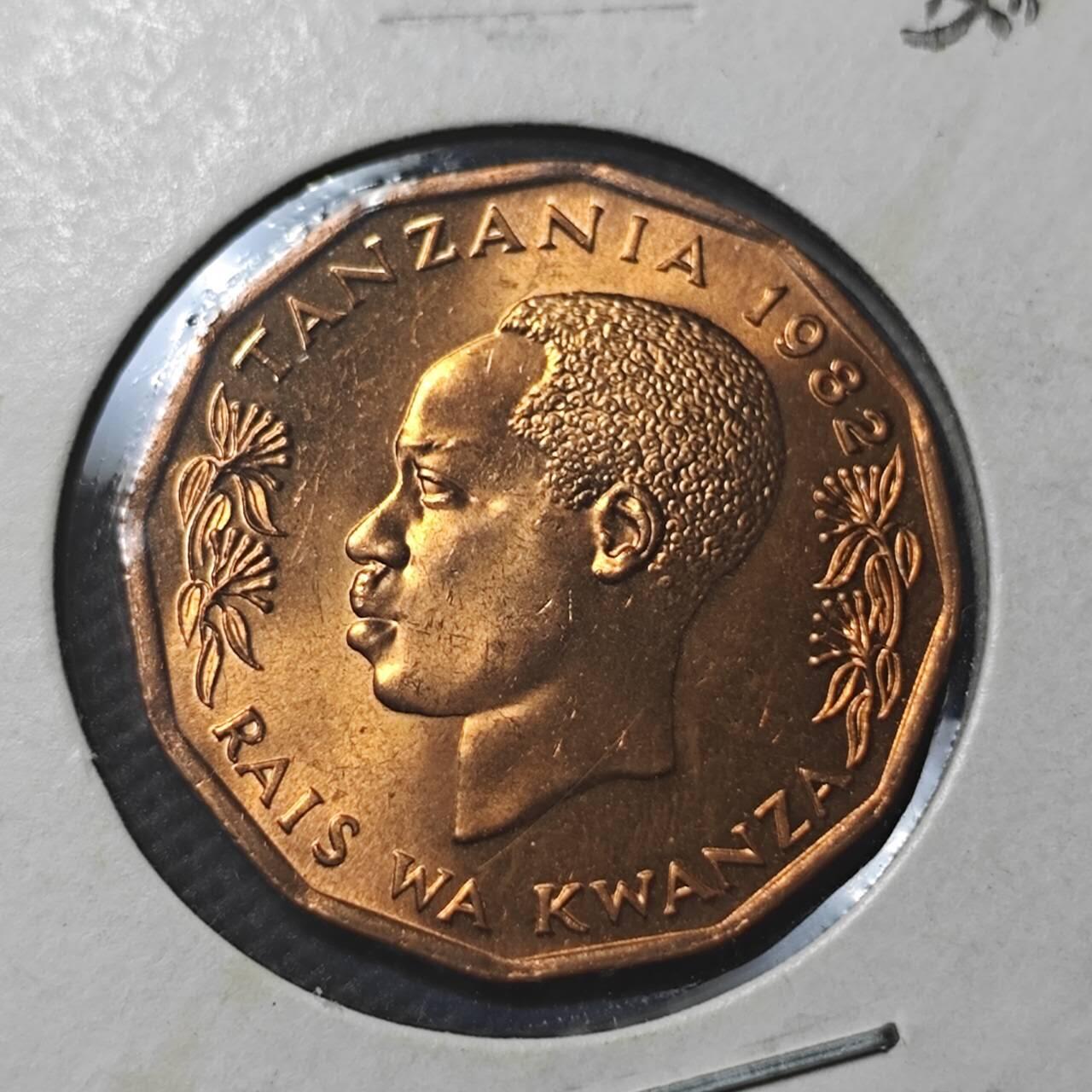 KK钱币收藏小铺  第366场  2月预留时间 周末发货  1982坦桑尼亚5分铜币 好品