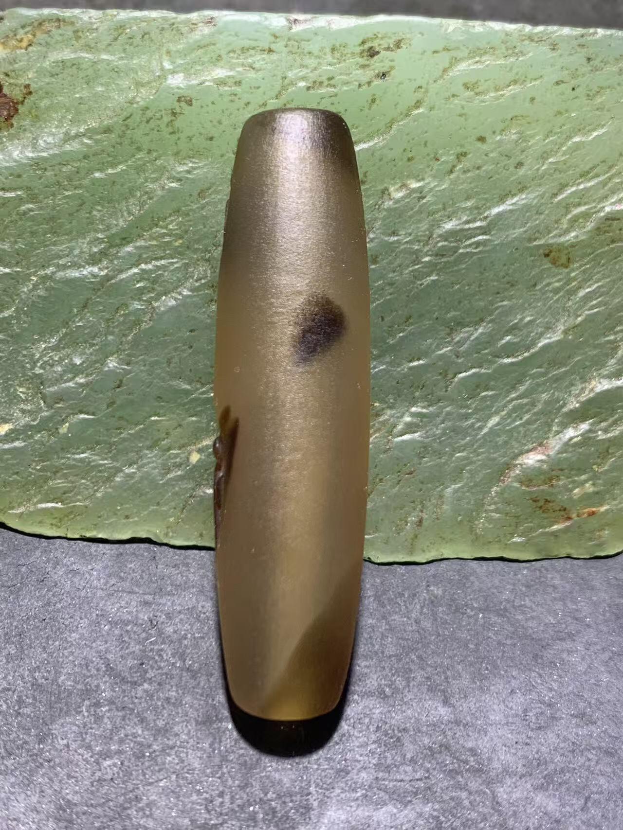 精美亚光高玉化海洋玉髓手工俏色巧雕一心向佛意境桶珠一个！