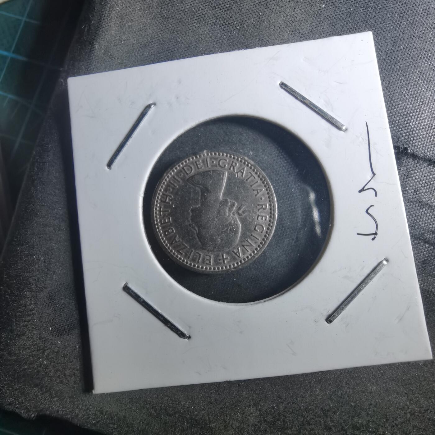 沼泽如烟--第895场 英国1960年6便士