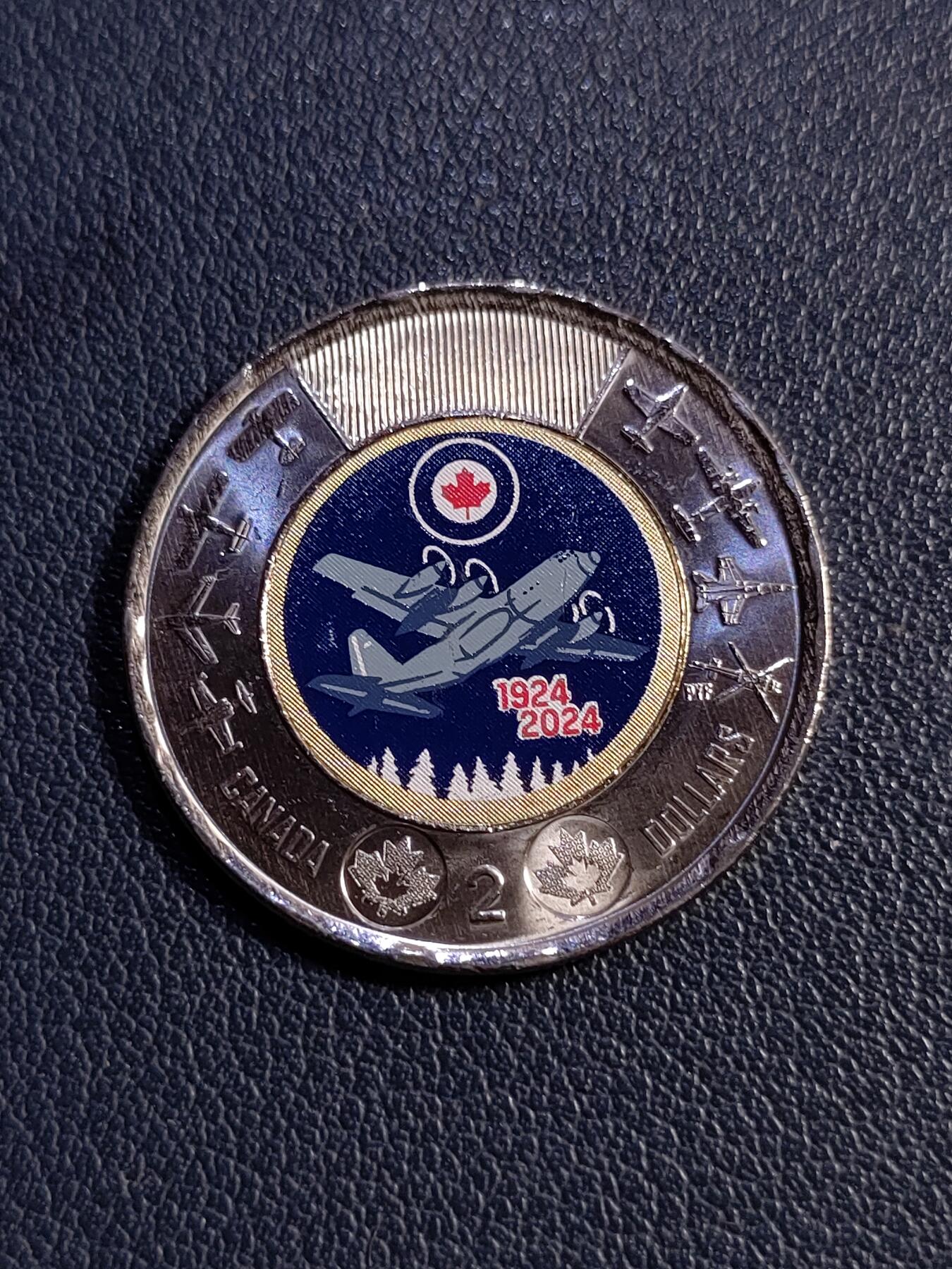 世界各国普、纪币捡漏专场(第十八场)  2024年加拿大皇家空军百年2加元双金属彩色版纪念币