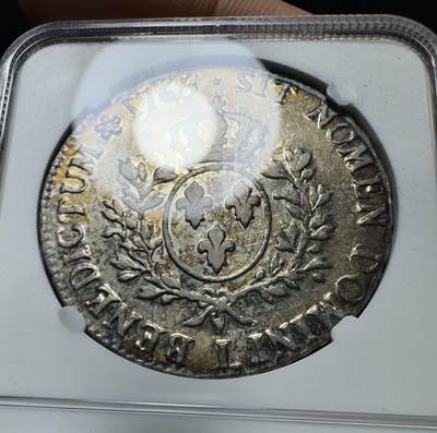 甄臻铺-世界币章拍卖（第38期）立冬小精品场，送拍享返佣金等优惠多多 NGC-XFD 法国1765年路易十五青年版埃居银币 炫彩包浆 30g的大尺寸银币