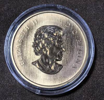 北京马甸外国币专卖第145期，外国币专场，陆续上拍，欢迎关注 圣诞节系列-玩具火车 加拿大2009年50分纪念币 幻彩铜镍硬币35mm